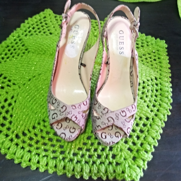 GUESS heels - Picture 3 of 6